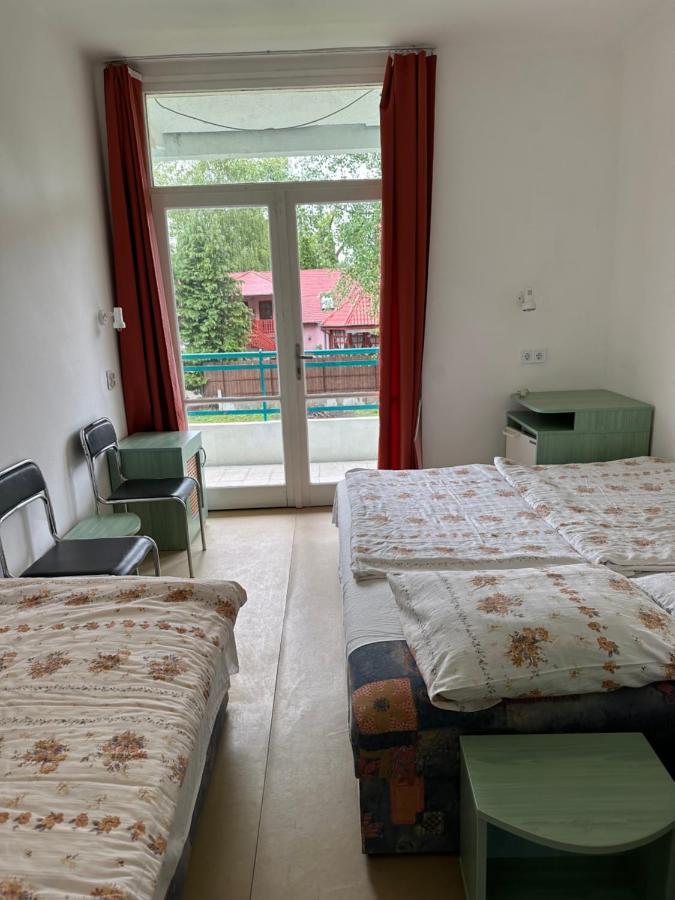 Lelle Beach Club Balatonlelle Kültér fotó