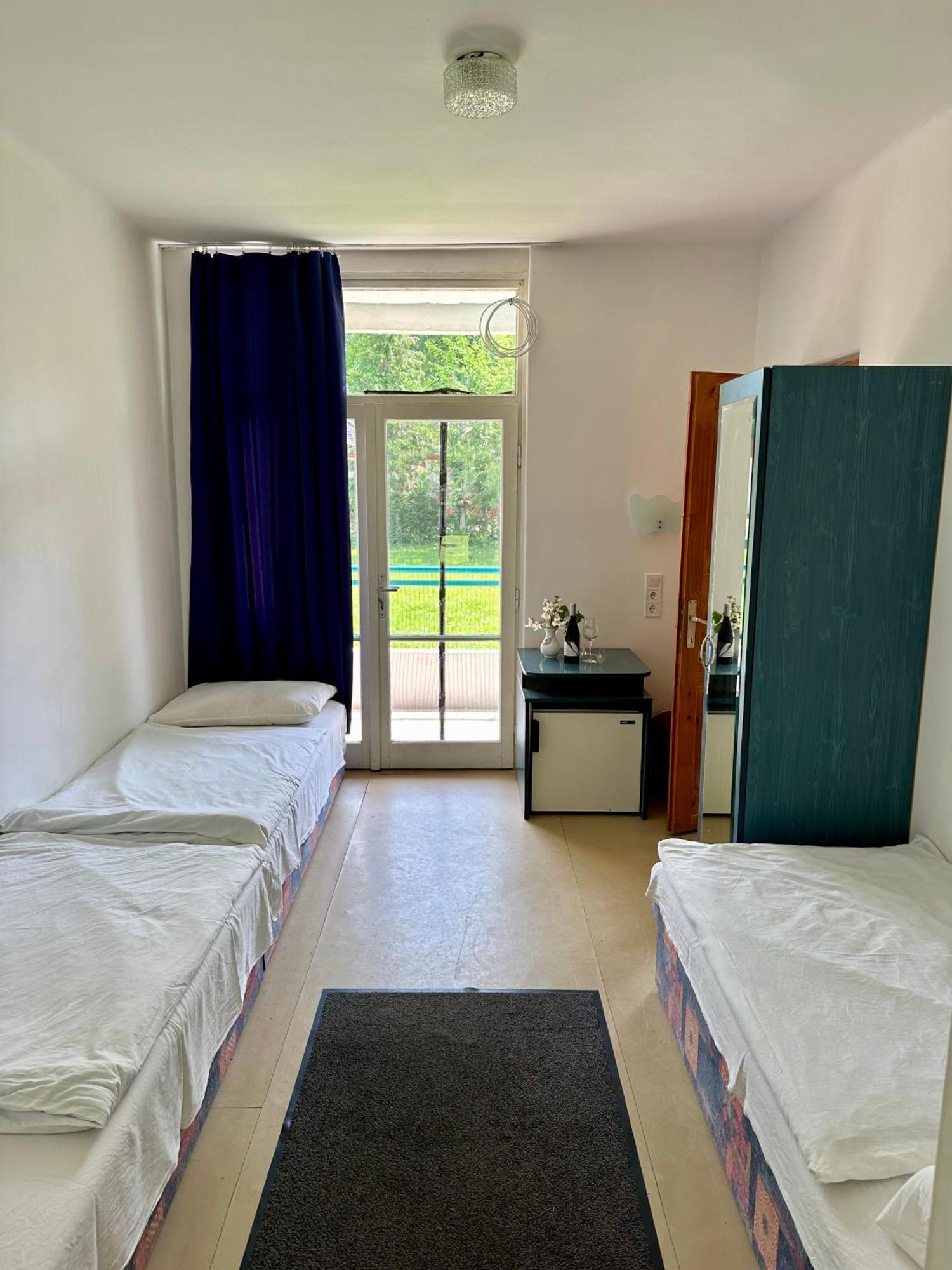 Lelle Beach Club Balatonlelle Kültér fotó
